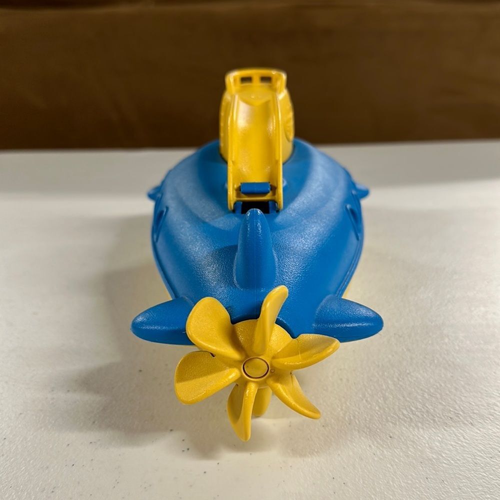 Green Toys Submarine Blue & Yellow plastic kids toy - Picture 3 of 3